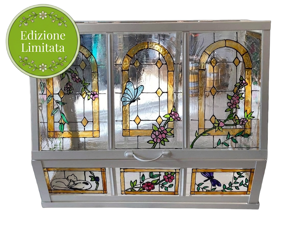 serra decorata con stained glass in edizione limitata