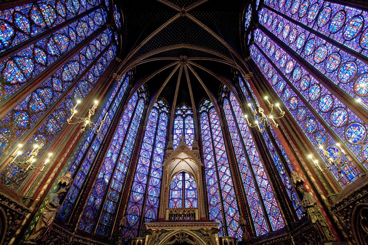 Immagine delle vetrate di Sainte Chapelle di Parigi